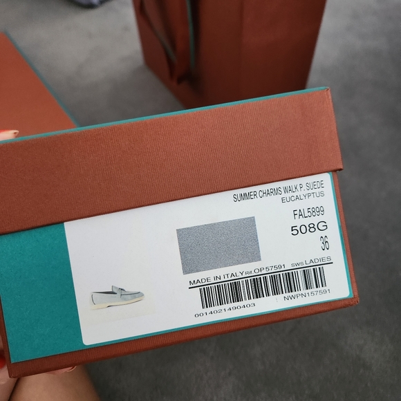 Loro Piana Summer Charm Walk - Eucalyptus - Picture 2 of 5